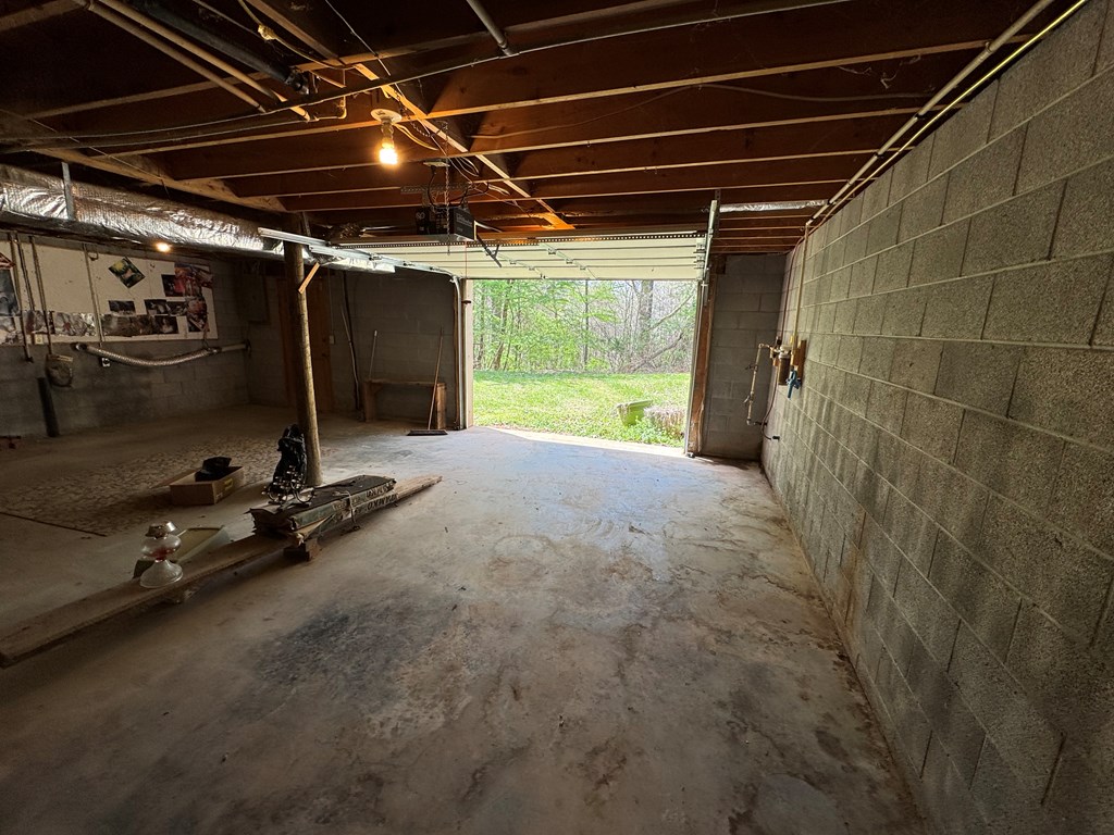 2172 Tails Creek Road