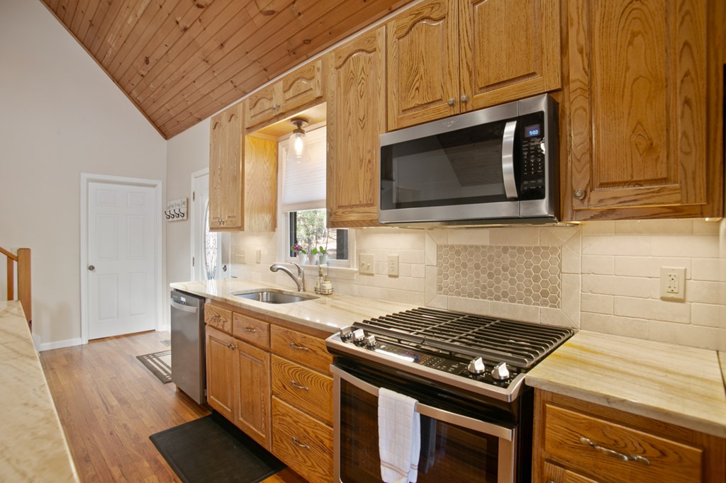 1270 Zenith Trail
