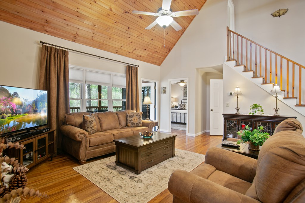 1270 Zenith Trail