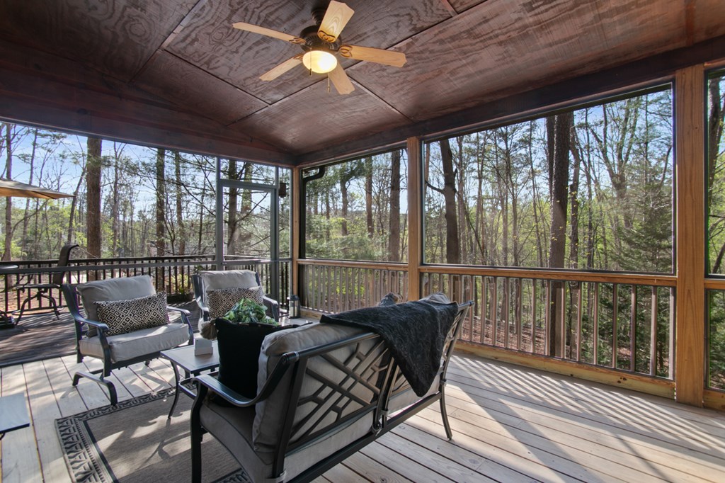 1270 Zenith Trail