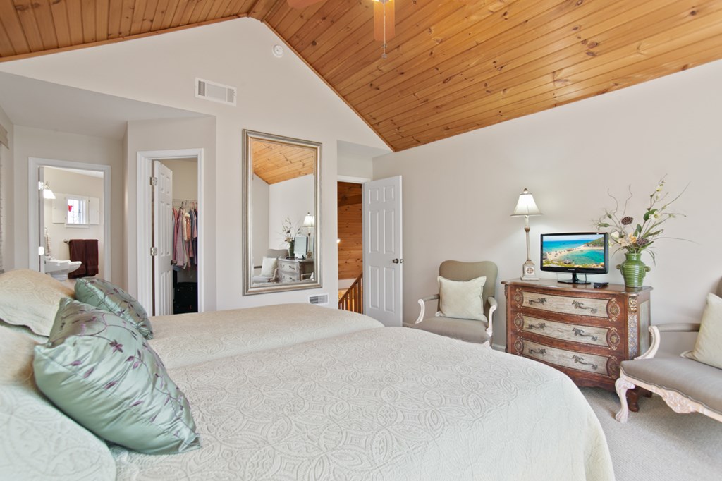1270 Zenith Trail