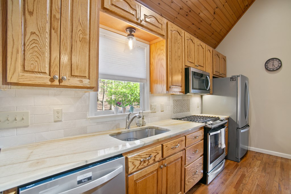 1270 Zenith Trail