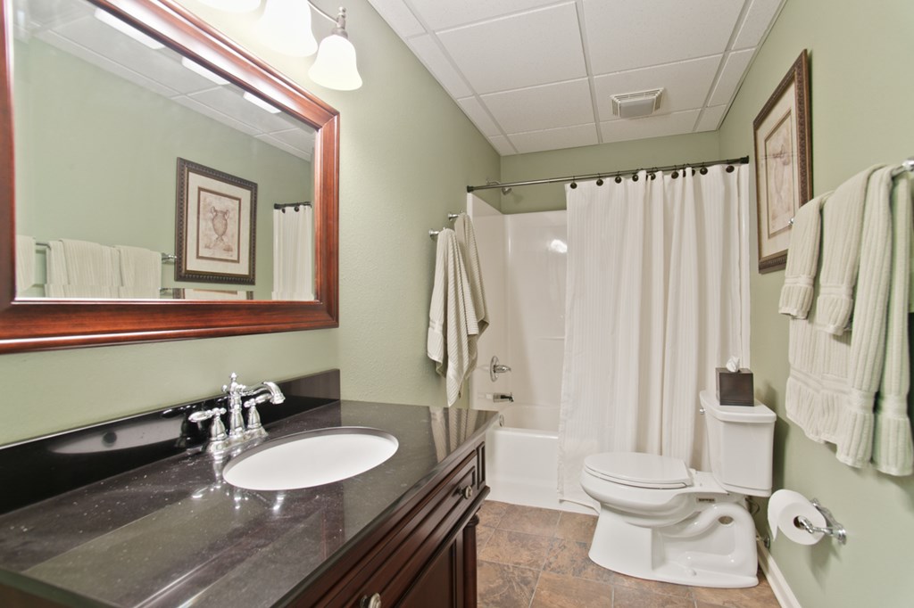 1270 Zenith Trail
