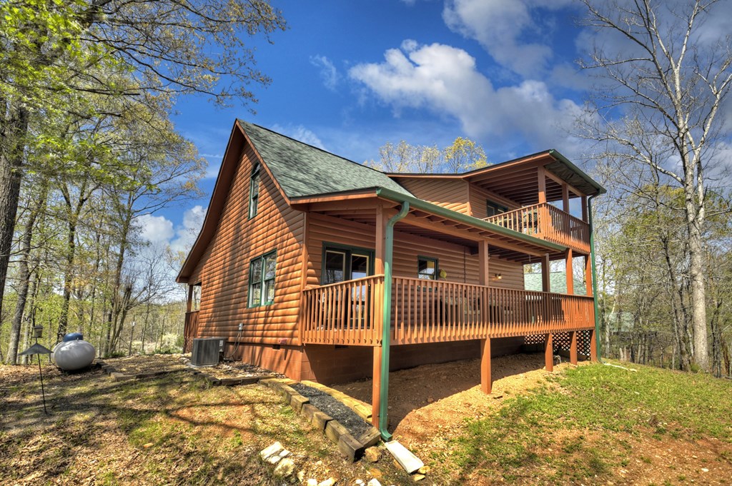 627 Newport Drive