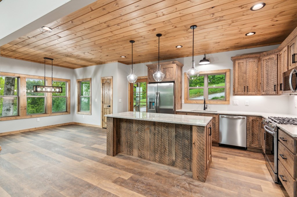 1324 Talona Mountain Road