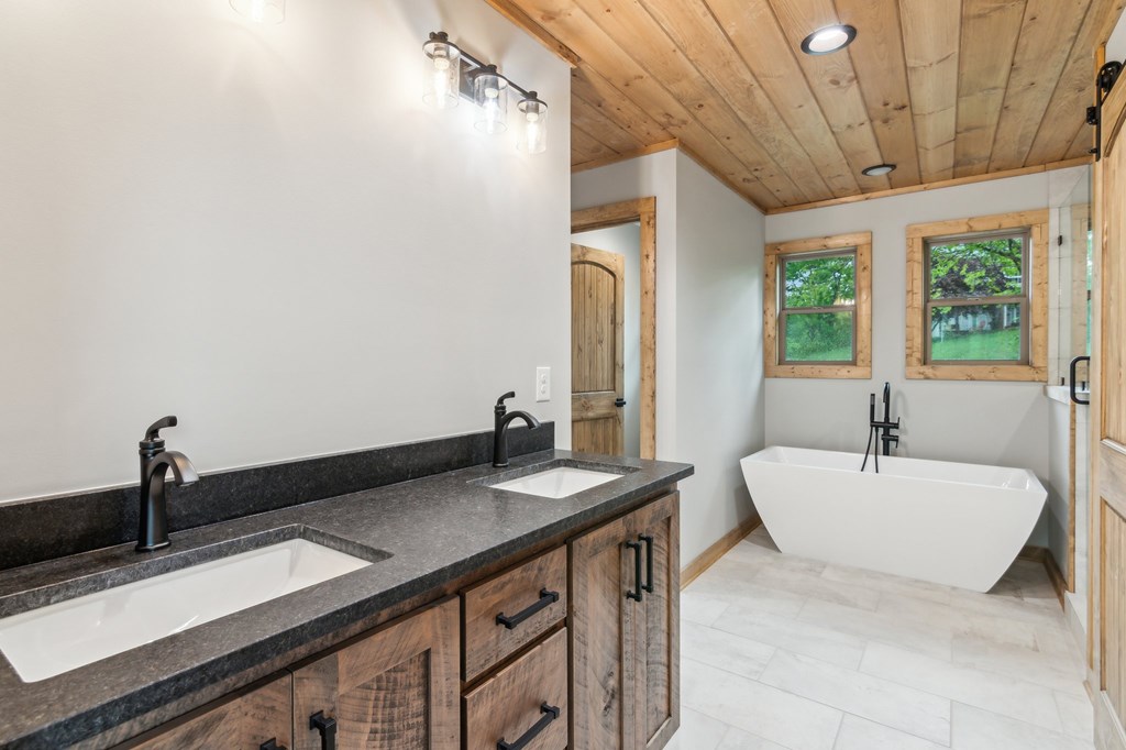 1324 Talona Mountain Road