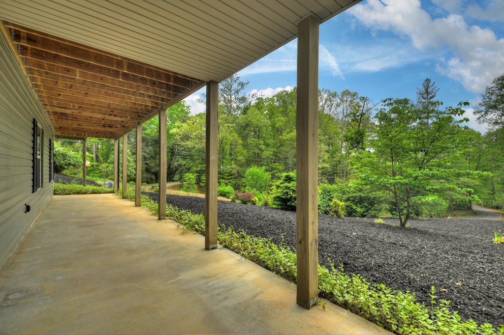 293 James Drive