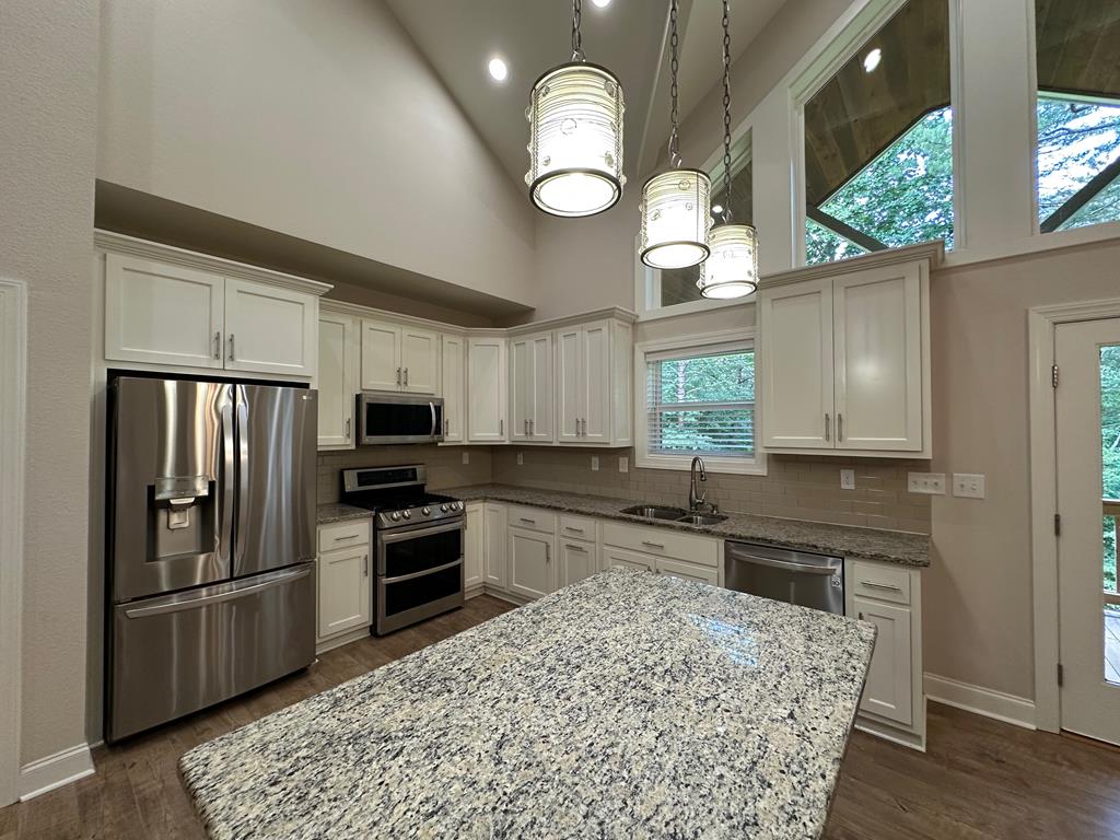 76 Brumby Trail
