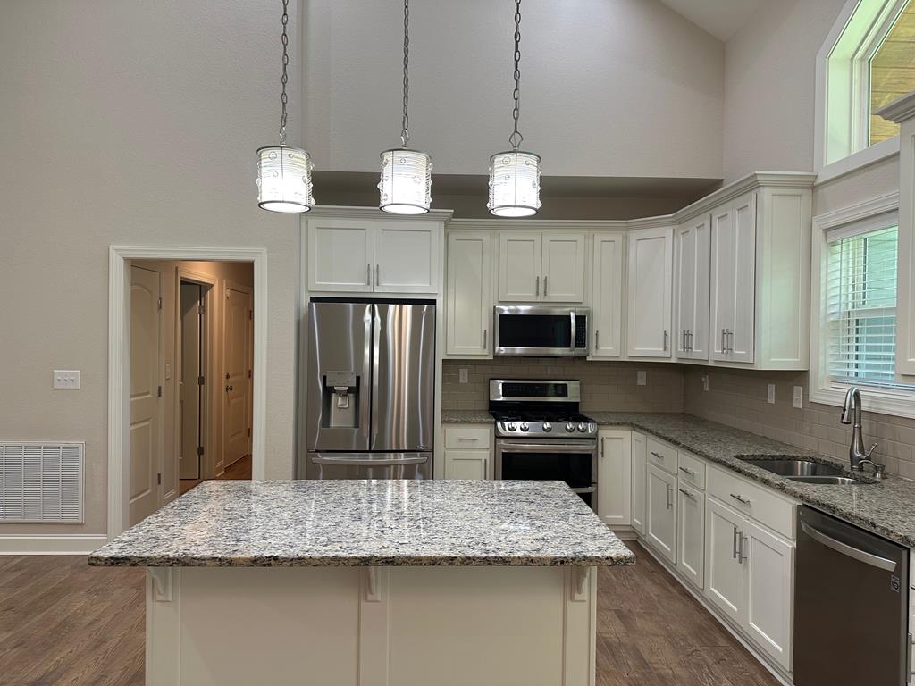 76 Brumby Trail