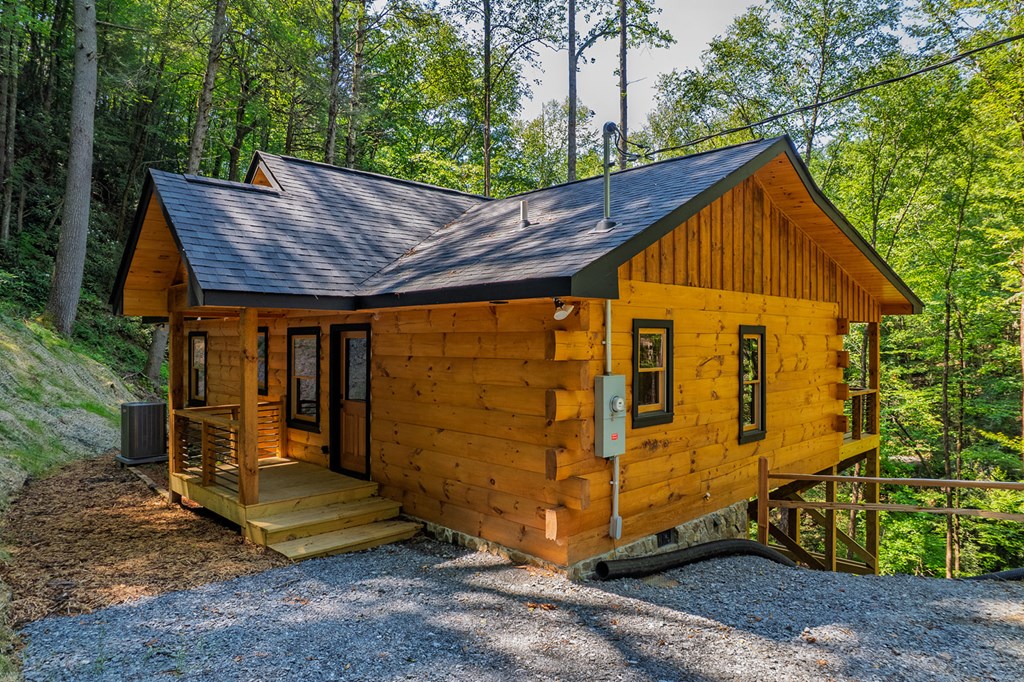 122 Laurel Creek Trail