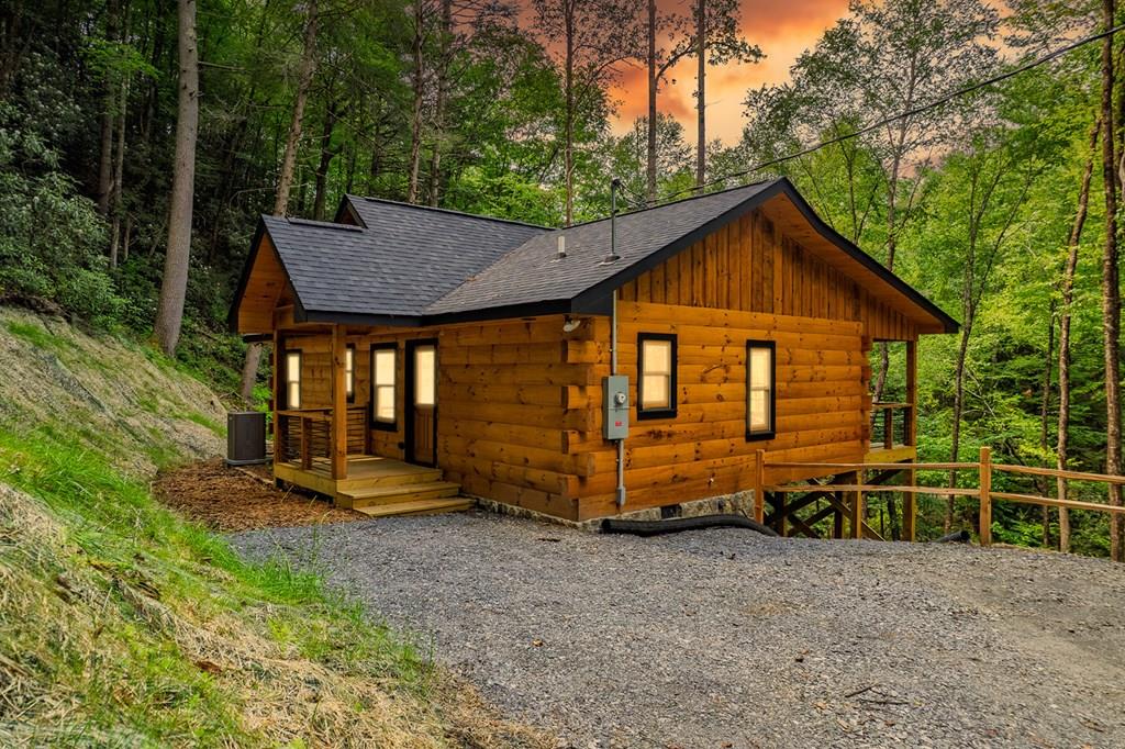 122 Laurel Creek Trail