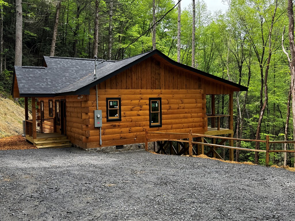 122 Laurel Creek Trail