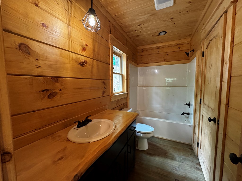 122 Laurel Creek Trail