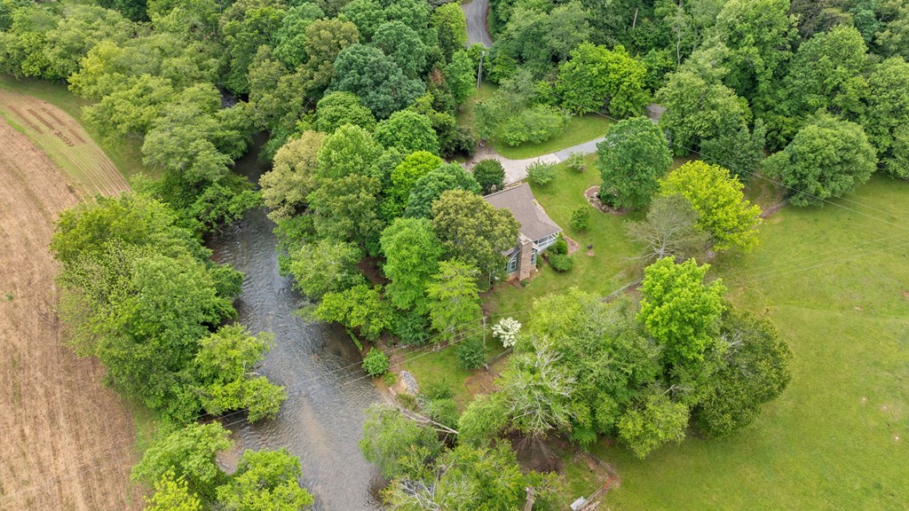 83 Licklog Road
