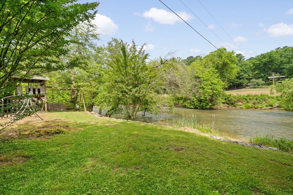 83 Licklog Road