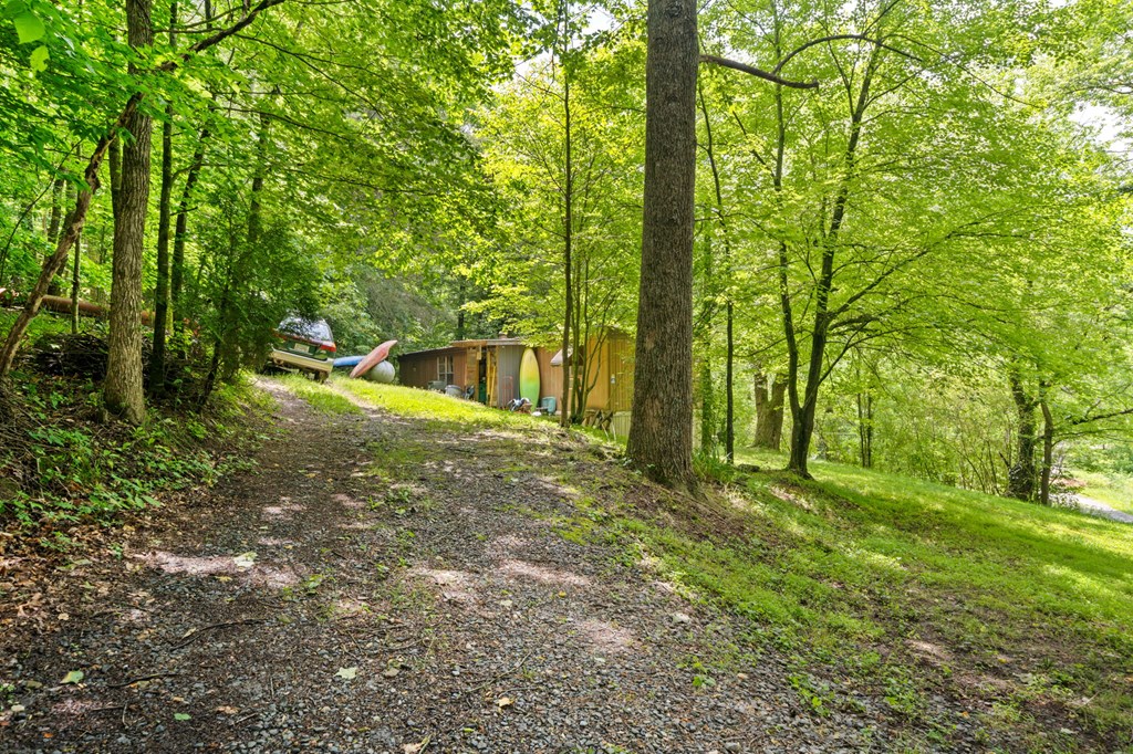 83 Licklog Road