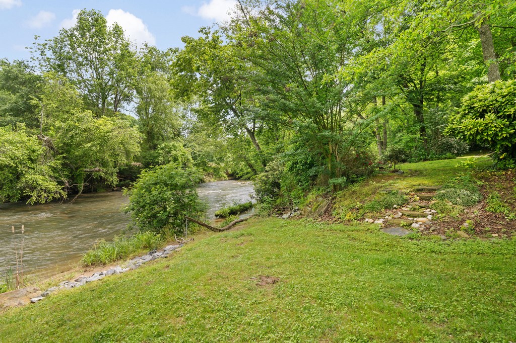 83 Licklog Road