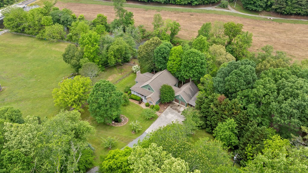 83 Licklog Road