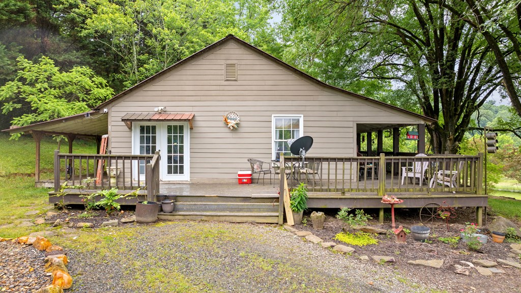 83 Licklog Road