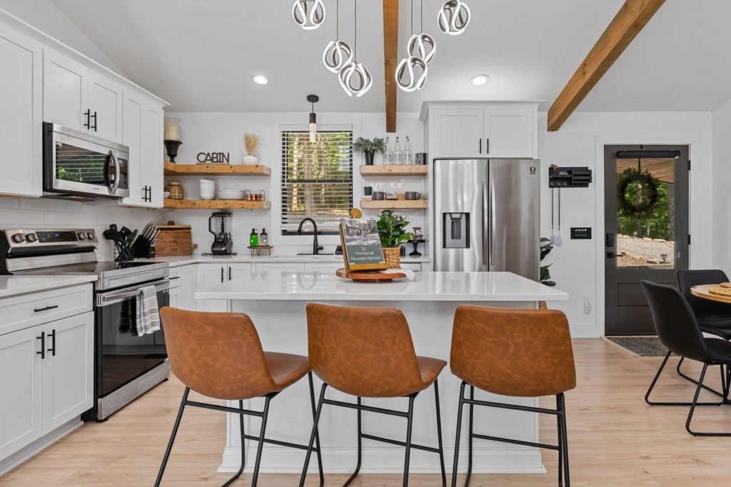 128 Kismet Court