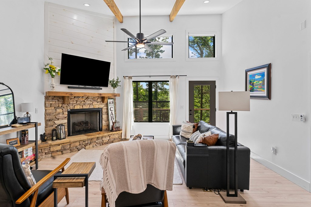 128 Kismet Court