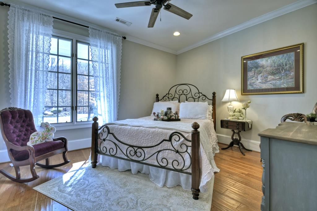 25 Fox Den Court