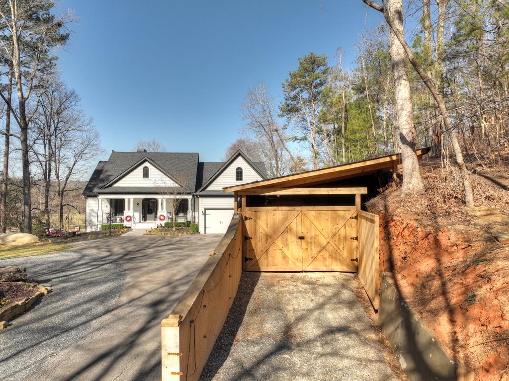 25 Fox Den Court