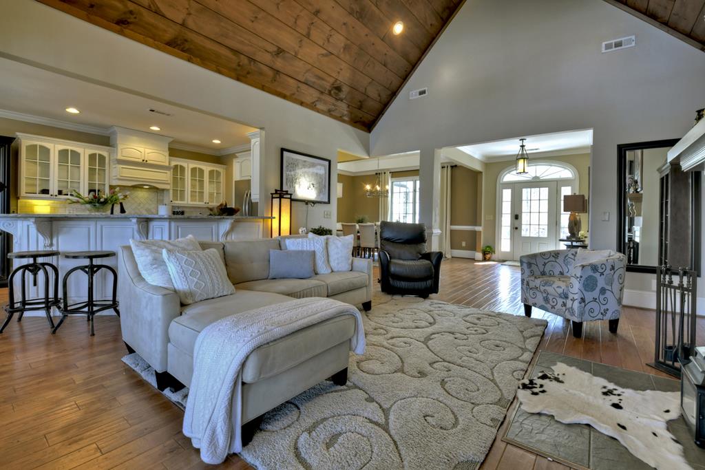 25 Fox Den Court