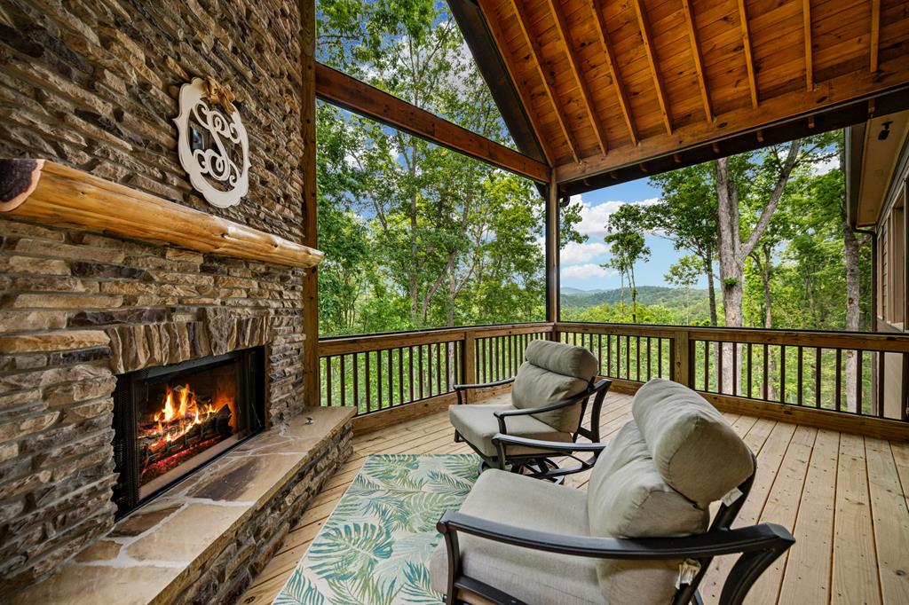 290 River Escape Drive