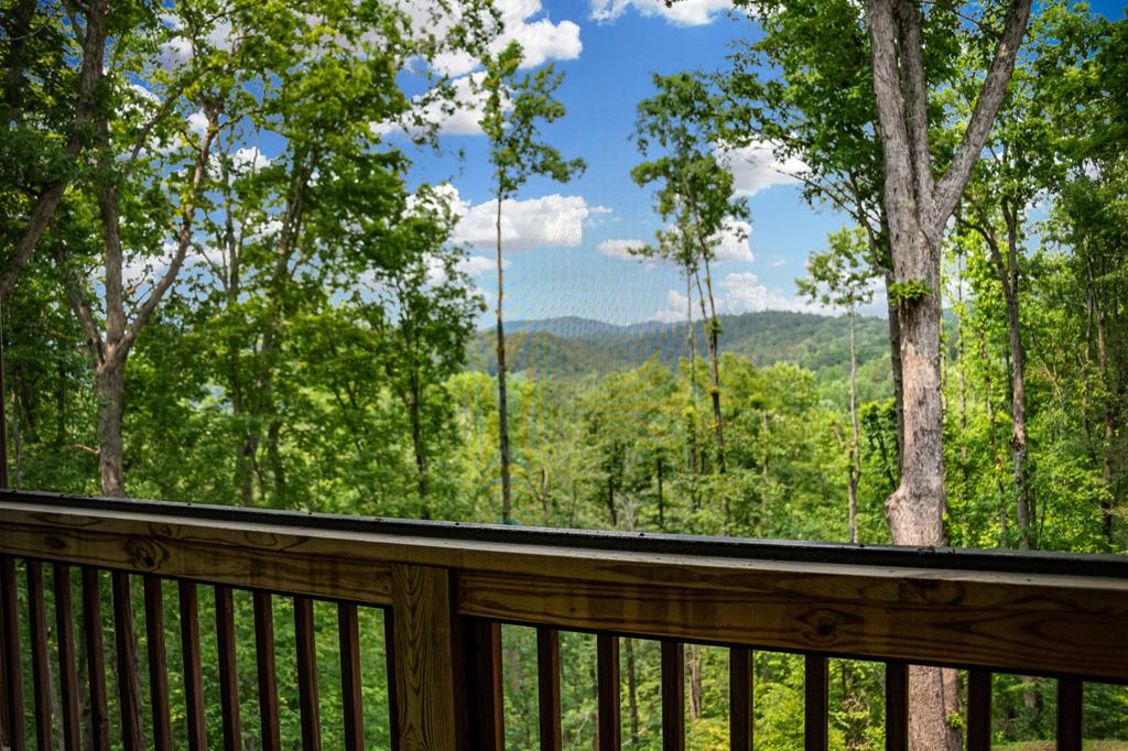 290 River Escape Drive