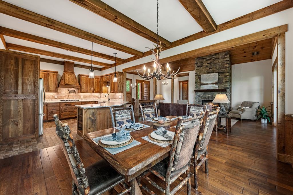 290 River Escape Drive