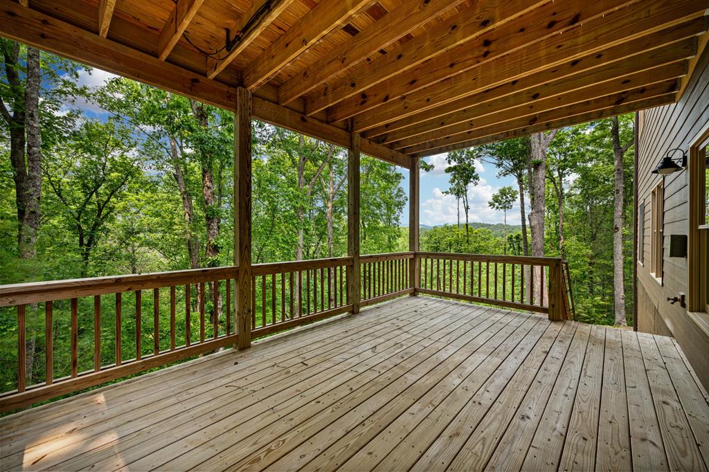 290 River Escape Drive