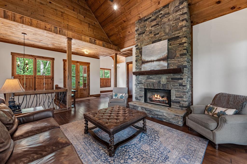 290 River Escape Drive