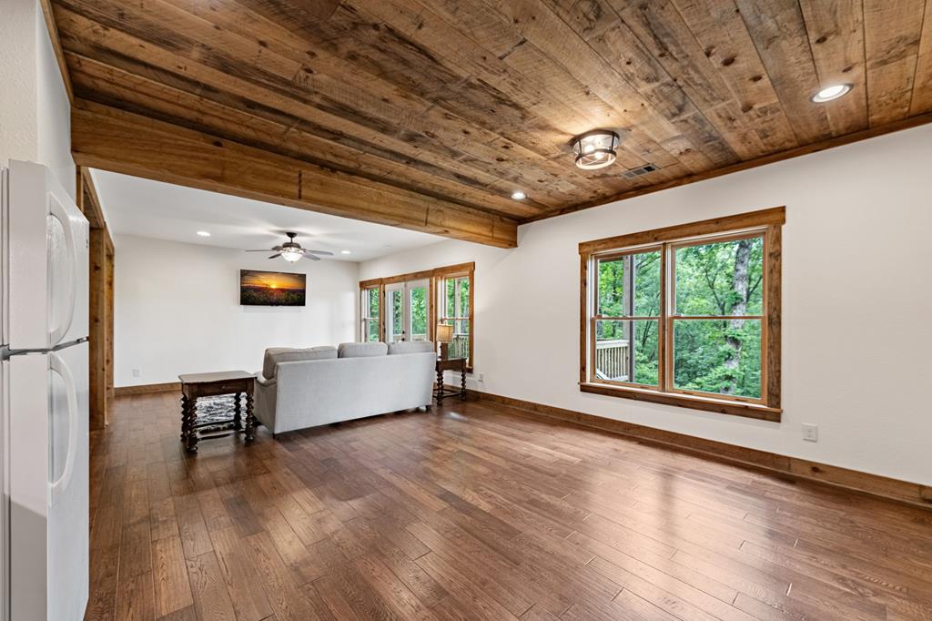 290 River Escape Drive