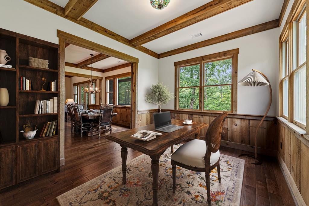 290 River Escape Drive