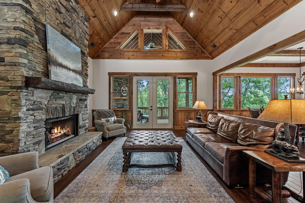 290 River Escape Drive