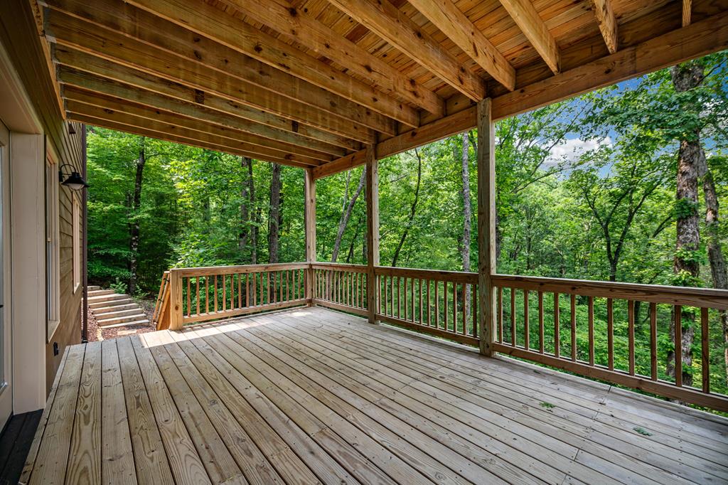 290 River Escape Drive