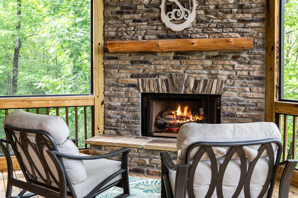 290 River Escape Drive