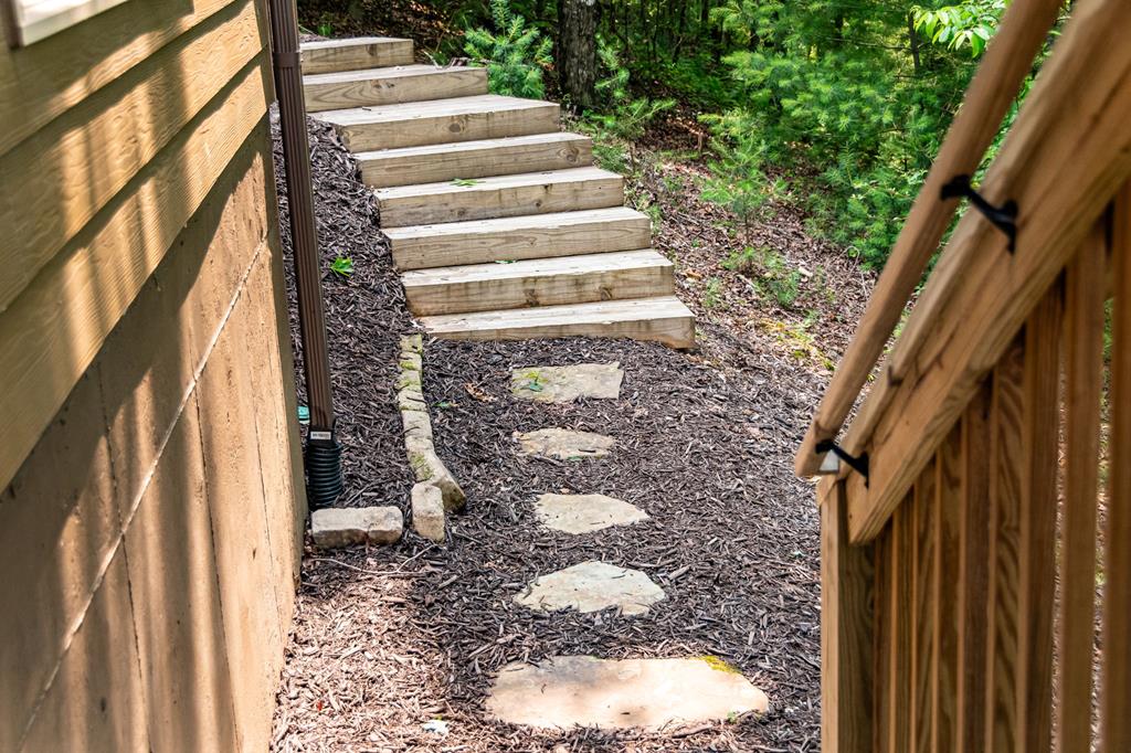 290 River Escape Drive