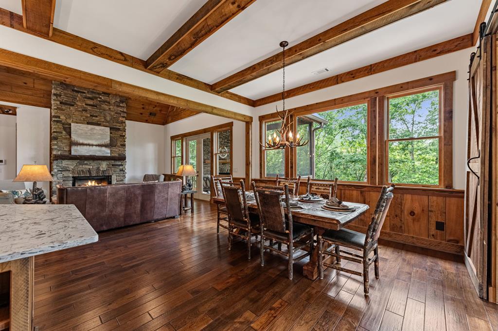 290 River Escape Drive