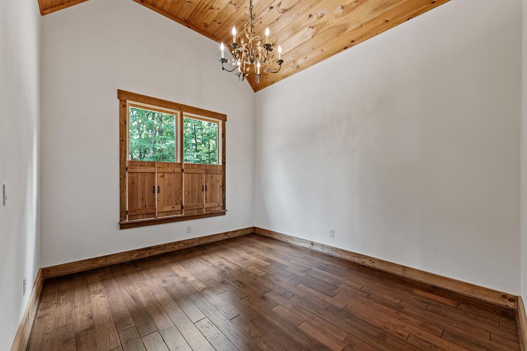 290 River Escape Drive