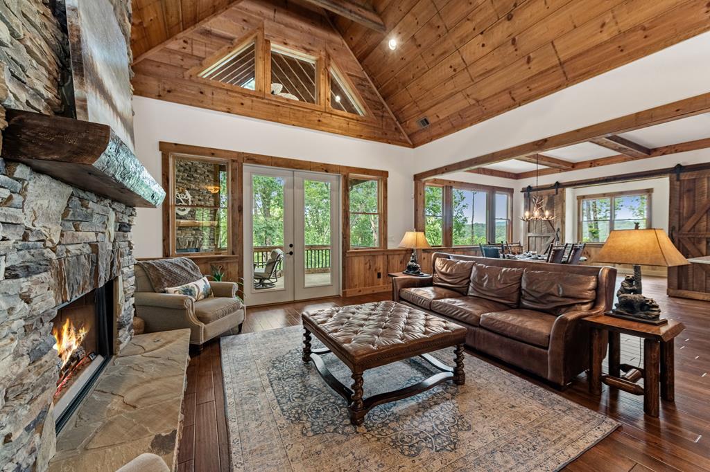 290 River Escape Drive