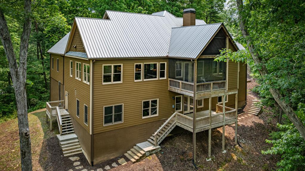 290 River Escape Drive