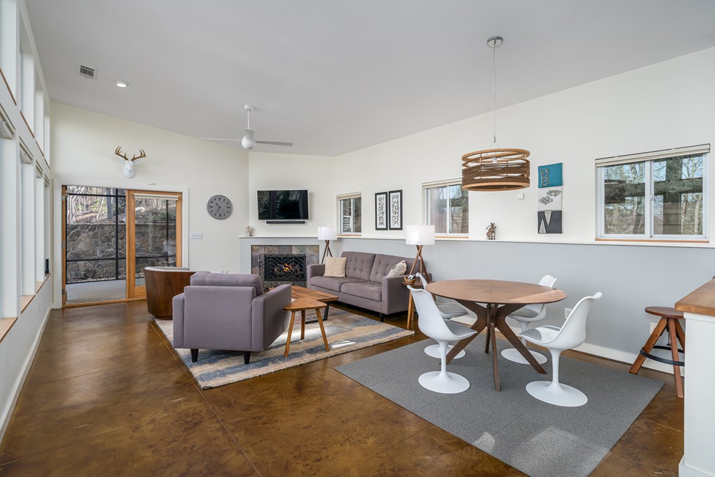 1181 Tickanetley Road