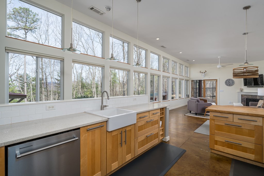 1181 Tickanetley Road