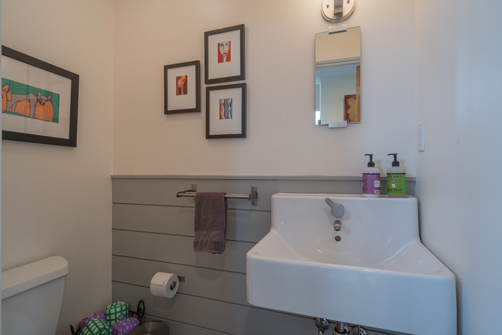 1181 Tickanetley Road