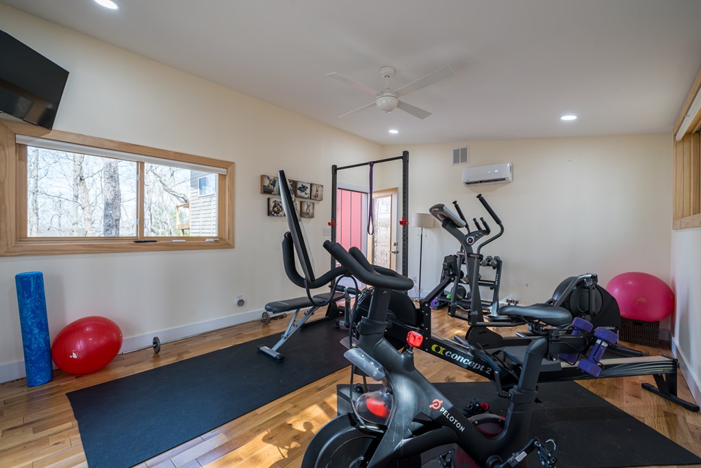 1181 Tickanetley Road