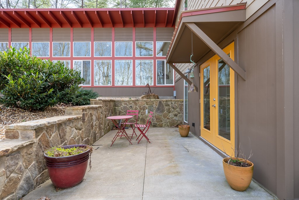 1181 Tickanetley Road