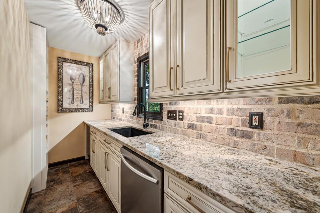 44 Cartecay Court