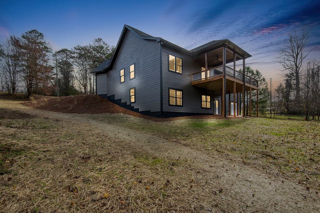 2106 Yukon Road
